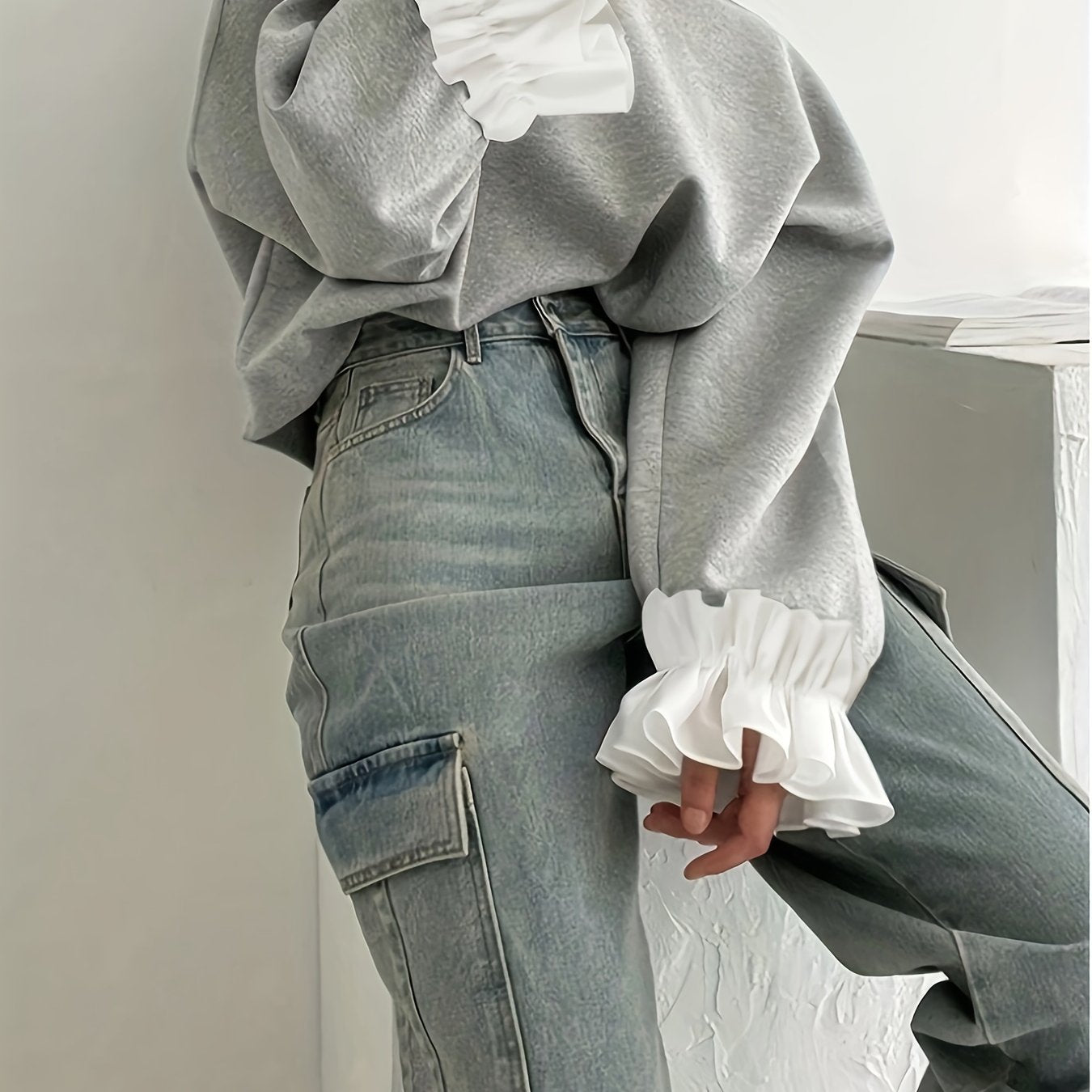 Plus Size, Women's Plus Size Oversized Sweatshirt - Fall Pullover Sweater with Elegant Ruffled Long Sleeves, Stretchy Fabric, Loose Fit Tops for Women (1XL-5XL) -  Relaxed Style, Chic Knitwear