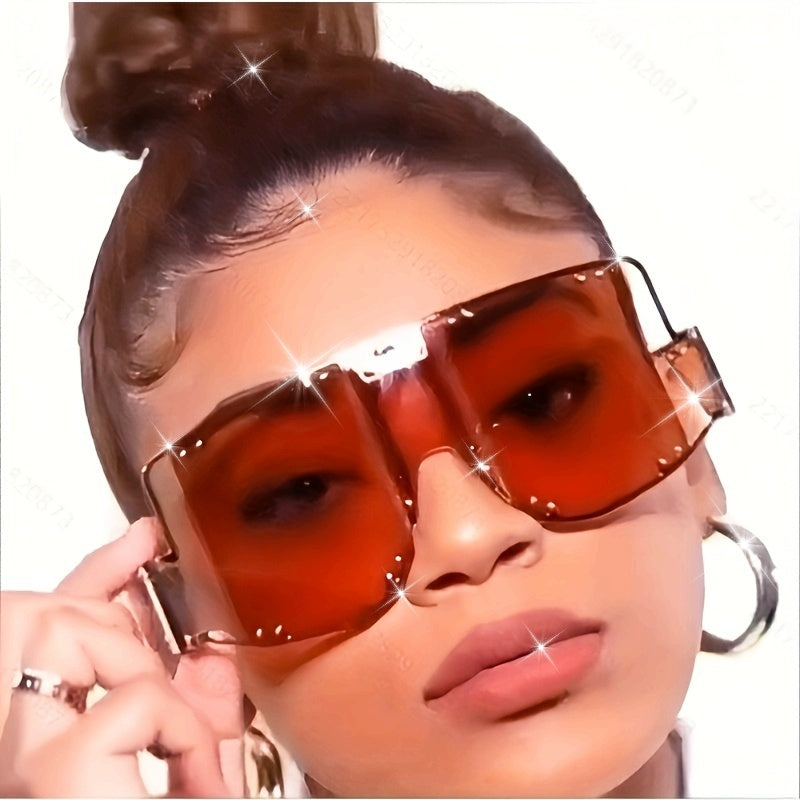 Punk Style Women's Fashion Glasses - Retro Large Frame with Rivet Accents, Protection, Durable Plastic Frame & PC Lenses, Includes Microfiber Cloth for Travel, Photography, Casual Outings