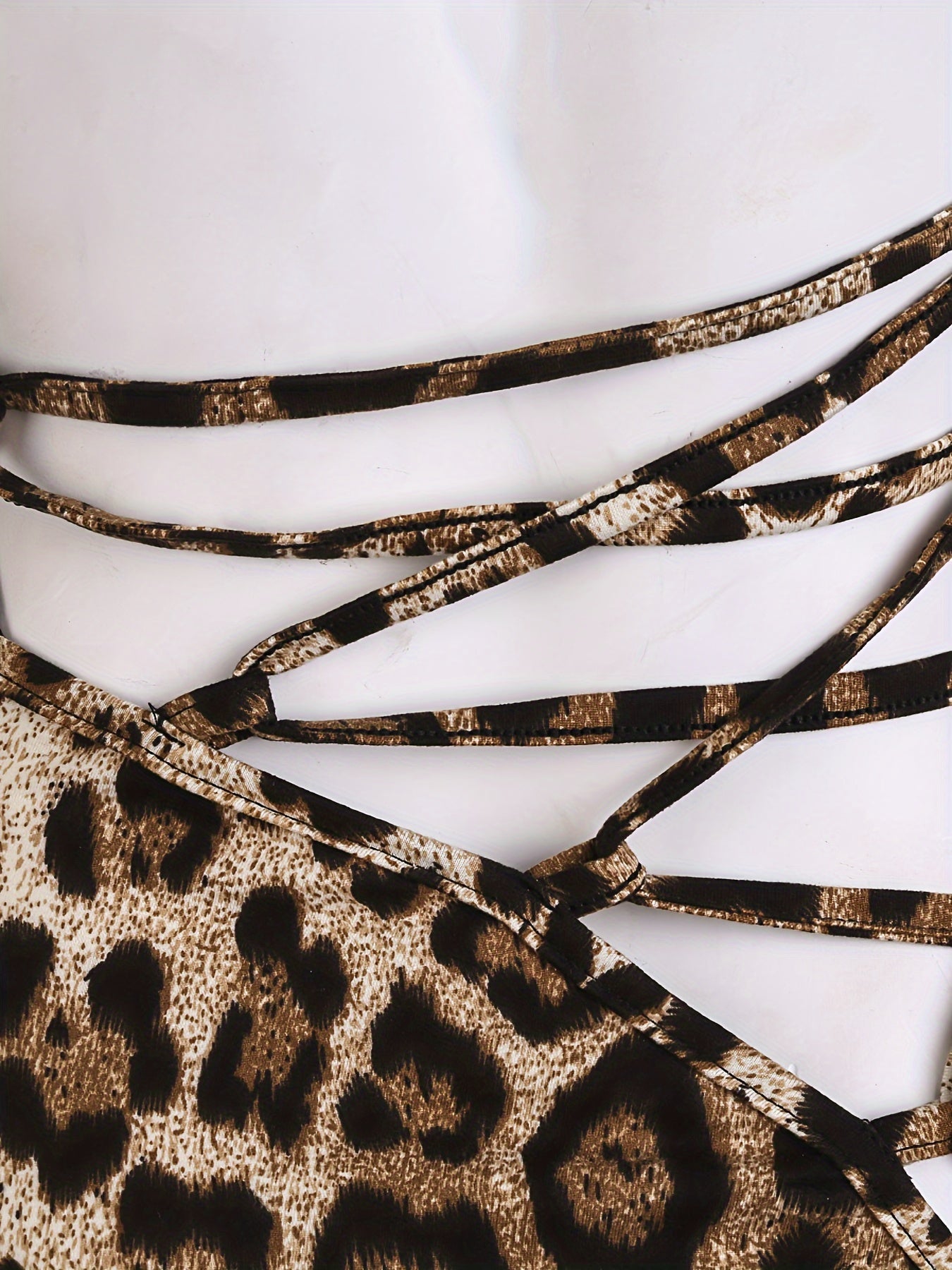 Sexy Leopard Print Bodycon Dress for Women - Long Sleeve, U-Neck with Hollow Back Detail, Machine Washable - Perfect for Summer